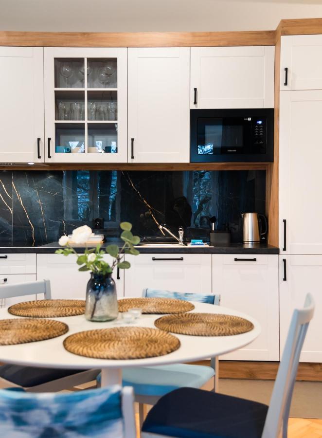 Old Town Eclectic Apartment For 6 People วอร์ซอ ภายนอก รูปภาพ