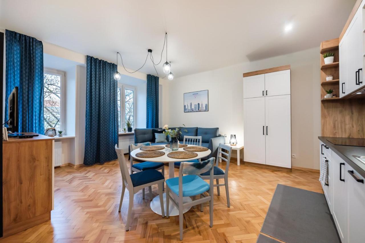 Old Town Eclectic Apartment For 6 People วอร์ซอ ภายนอก รูปภาพ