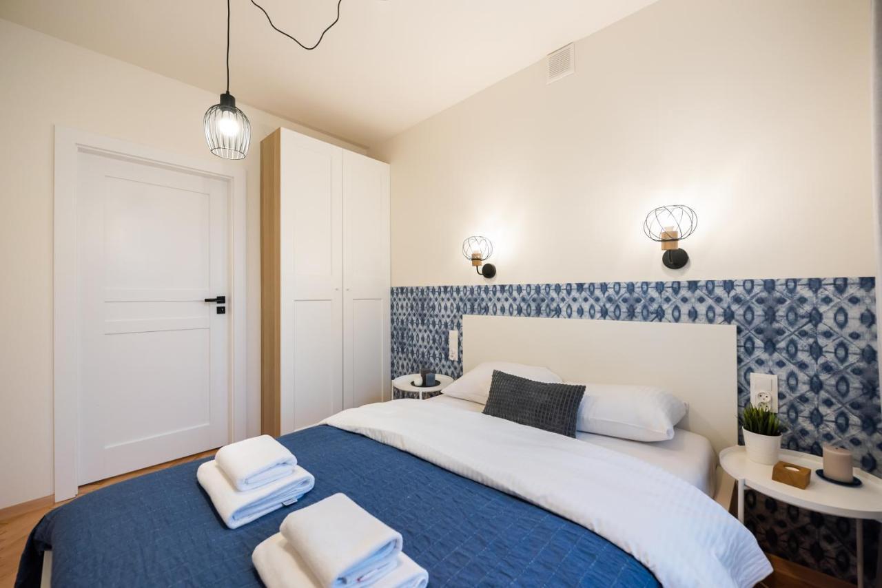 Old Town Eclectic Apartment For 6 People วอร์ซอ ภายนอก รูปภาพ